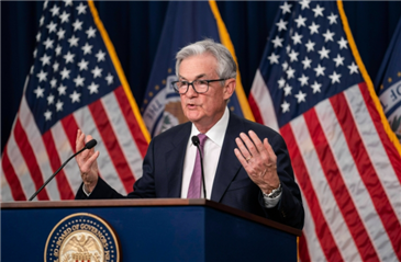 谈股票配资网 美联储主席鲍威尔：反对总统对利率政策发表意见的建议